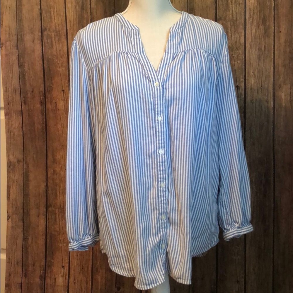 Old Navy - The Tunic Shirt in blue and white